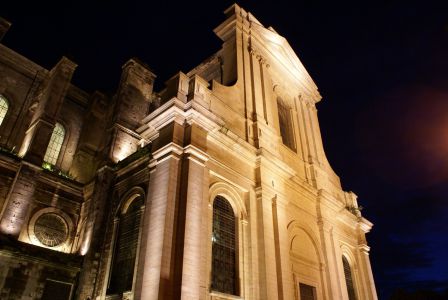 Façade occidentale de nuit