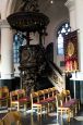 Chaire de vérité baroque et banc de communion